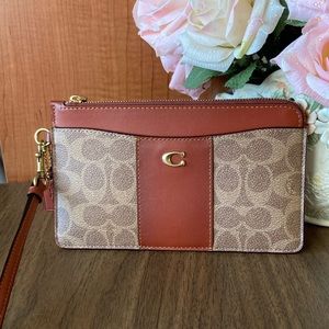 NEW WITH TAG Coach L zip wristlet in signature canvas tan rush